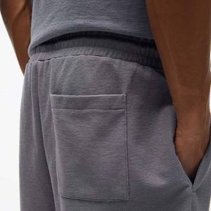 Nouvel ensemble décontracté 2 pièces pour homme, t-shirt et short, séchage rapide, respirant, imprimé, vente en gros, pour l'été - Product Image 5