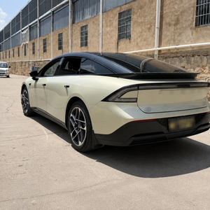 XPENG P7 HATCHBACK Eléctrico 2025 Turbo de Largo Alcance, Máximo 7200 KM, Asientos de Cuero, Techo Panorámico, Faros LED, Neumáticos R18 - Product Image 4
