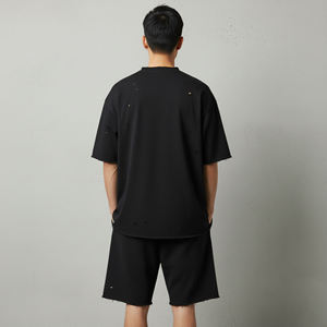 Conjunto Deportivo Terzo de Alta Calidad para Hombre, Camiseta Negra de Algodón y Pantalones Cortos, Cuello Redondo, Manga Corta, Corte Regular, 2 en 1, Estilo Urbano, Logotipo Naranja - Product Image 3