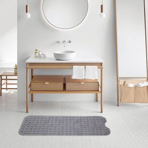 Tappetino Antiscivolo per Vasca da Bagno 39 x 16 Pollici, Grigio, in PVC, con Ventose e Fori di Drenaggio, Modello RT - Product Image 2