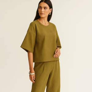 ชุดเซ็ตเสื้อแขนสั้นเนื้อผ้าพิเศษสำหรับผู้หญิง กางเกงเข้าชุด โพลีเอสเตอร์เนื้อนุ่ม ไซส์ M L XL XXL ขายส่ง - Product Image 5