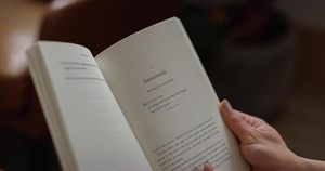 การรอคอยไม่ใช่การเสียเวลา โดย มาร์ค โวเรกอป -หนังสือปกอ่อนนิยายสำหรับผู้ใหญ่ที่ขายดีที่สุด - Product Image 4