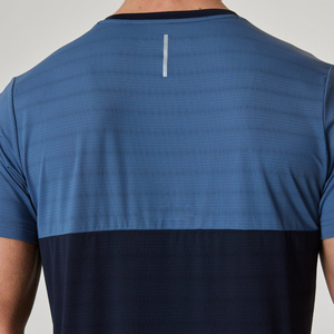 Conjunto Deportivo de 2 Piezas con Logotipo Personalizado, Transpirable, de Secado Rápido, para Hombre, para Gimnasio, Deportes, Correr al Aire Libre, Camiseta y Pantalones Cortos - Product Image 3