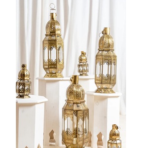 Farol Cuadrado de Acero Inoxidable con Diseño Recortado para Decoración del Hogar - Product Image 5