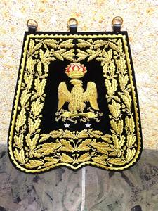 Banderas Deportivas con Insignia de Napoleón Cazador a Caballo y Sabre - Product Image 5