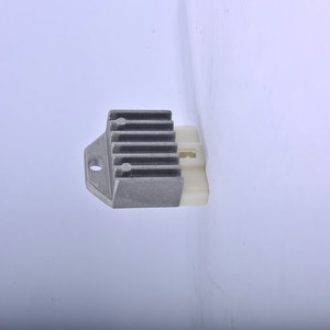 Régulateur de tension redresseur de haute qualité pour moto 100cc, idéal pour les systèmes électriques de moto personnalisés - Product Image 3