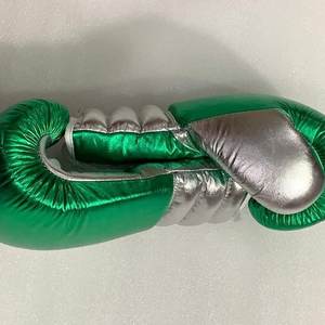 Gants de boxe en cuir véritable de qualité supérieure RTS, imperméables et à fermeture lacée, fabriqués sur mesure pour le sparring, modèle MS-BG-2583 - Product Image 3