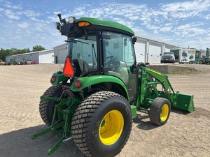Tractor Compacto de Servicio Pesado 2026 4052R Z214892 de Alto Rendimiento, Suministro al por Mayor - Product Image 6