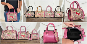 Bolsos de Viaje Pequeños de Cuero con Diseño Floral de Cerezo Rosa de Lujo, Estilo Occidental, Lindos Bolsos Cruzados para Gimnasio y Deportes - Product Image 3