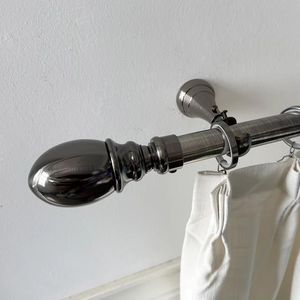 Barra de Cortina Metálica de Estilo Industrial para Hogares Modernos - Product Image 1