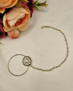 Ensemble de bijoux ethniques indiens sur mesure, grand anneau de nez Kundan avec chaîne de perles, plaqué or antique, pour mariée, vente en gros, fournisseurs de bijoux fins - Product Image 5