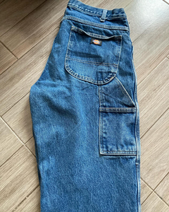 Stylish Baggy <b>Jeans</b> With <b>Soft</b> Cotton And Adjustable Waist Baggy <b>Jeans</b> With Button Closure And Classic Pocket Design - Product Image 3