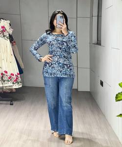 Kurti court moderne en coton cambriolé à motifs floraux dessinés à la main, pour usage quotidien, dernière collection de créateur, en stock, prix de gros, vêtement ethnique bleu - Product Image 3