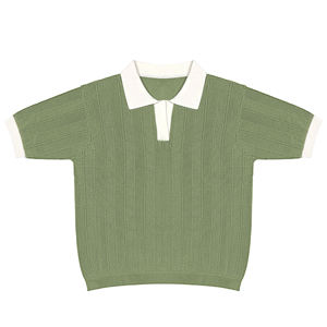 Polo de manga corta de punto verde para hombre con cuello y puños en contraste blanco, corte regular, estilo casual - Product Image 1