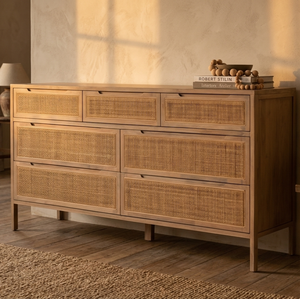 Commode Aruna en teck massif à 9 tiroirs, design élégant, écologique et durable, rangement autonome pour chambre et salon modernes - Product Image 5