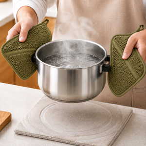 Maniques de cuisine en coton 100% couleur unie, super absorbantes, en tissu éponge, à prix compétitif en gros. - Product Image 2
