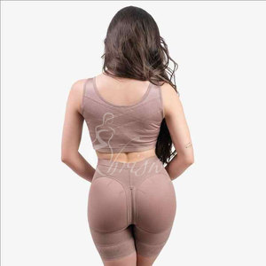 Faja Short con Encaje y Costuras, Levanta Glúteos, Moldeadora, con Cierre Frontal - Product Image 5