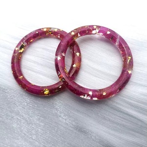 Bracelets tendance en résine compacte pour femmes avec motifs élégants, légers et confortables à porter, artisanat naturel pour femmes - Product Image 5