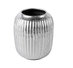 Eco Friendly Modern Aluminum Flower Vase With Elegant Finish For Dining <b>Table</b> And Living Room Decoration - Product Image 1
