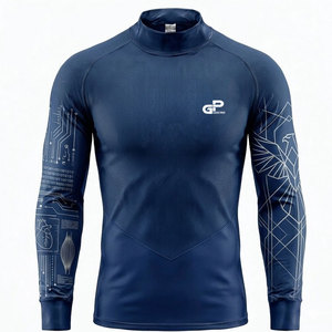Maillot de compression confortable pour joueurs de football, fabriqué avec un tissu respirant pour l'entraînement en salle, la course à pied et les matchs. - Product Image 1