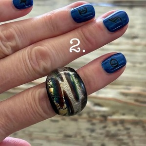 Ensemble de bagues en résine colorées en forme de cœur, bijoux audacieux et volumineux pour filles et femmes, accessoire de mode amusant, résistant à l'eau, pour un usage quotidien - Product Image 4