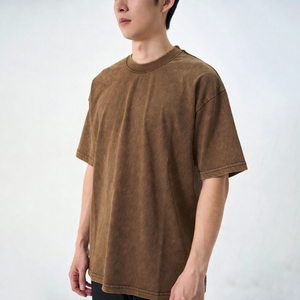 เสื้อยืดโอเวอร์ไซส์ทรงหลวม ล้างสีแบบแอซิดวอช พิมพ์ลายและปักโลโก้แบบกำหนดเองคุณภาพสูง - Product Image 1