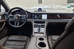 Porsche Panamera 4 E-Hybrid 2020 - Product Image 2