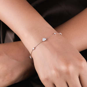 Pulsera de cadena con diamantes, brazaletes elegantes y lujosos para mujer - Product Image 1