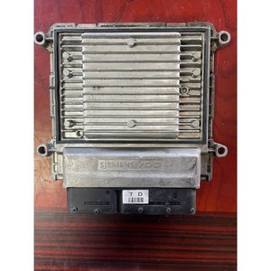 โมดูลควบคุมเครื่องยนต์ Siemens VDO ECU สำหรับฮุนได เกีย ใช้ได้กับโมดูลควบคุมเครื่องยนต์ Siemens VDO ECU สำหรับอะไหล่รถยนต์ฮุนได - Product Image 1