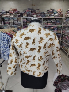 Chaqueta de Algodón con Cuello Mandarín y Parches Florales para Mujer, Tejido de Punto Transpirable, Ecológico, Ropa Exterior Informal para Otoño - Product Image 6
