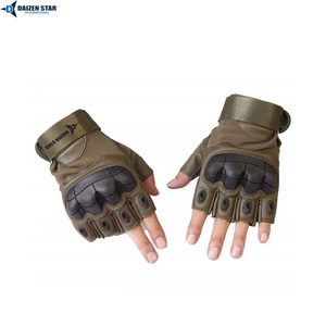 ถุงมือ Daizen Star Tactical แบบครึ่งนิ้ว สีเขียว-ดำ ยาวถึงข้อมือ เป็นมิตรกับสิ่งแวดล้อม ผลิตจากผ้าฝ้าย/โพลีเอสเตอร์/สแปนเด็กซ์ อเนกประสงค์ รุ่น Four - Product Image 3