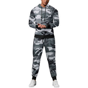 Survêtement camouflage personnalisé avec logo pour homme, ensemble 2 pièces, sweat-shirt à capuche, pantalon de jogging, tenue de sport camouflage, streetwear, ensembles de jogging pour homme - Product Image 1