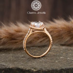 Anillo de Compromiso Charm_Jewells para Mujer, Chapado en Oro Rosa sobre Plata, con Moissanita de Corte Cojín, Engaste de Puntas, Estilo Clásico, Certificado IGI - Product Image 5