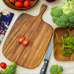 Planche à découper multifonctionnelle en bois durable, blocs de découpe de viande en bois personnalisés avec logo gravé, planche à fromage - Product Image 1