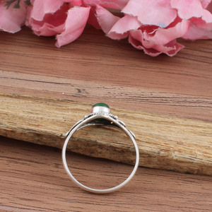 Anillo de Plata de Ley 925 con Turquesa Verde Natural en Engaste Clásico, Joyería China, Piedra Genuina, para Mujer, Venta al por Mayor - Product Image 5