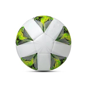 Ballon de football professionnel à durabilité accrue pour les matchs sur terrain en herbe et sur gazon synthétique - Product Image 1