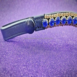 Bandeau de tête de cheval en cuir véritable personnalisé avec trois rangées de cristaux en diamant de couleur bleue et dorée, décoratif et brillant - Product Image 6