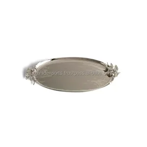 Bandeja Decorativa Real de Metal con Elegante Diseño Antiguo, Bandeja de Metal para Servir y Decorar, Hecha a Mano en India, Zahid Exports, Gran Mayorista - Product Image 4