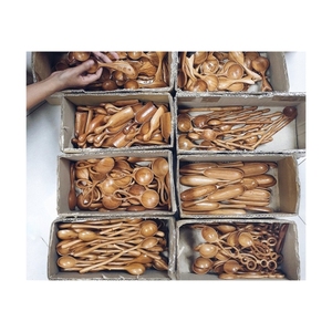 Cuchara de madera ecológica, la más vendida, para proyectos creativos de pintura DIY y utensilios resistentes para comer al aire libre en picnics. - Product Image 3