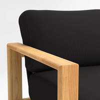 Lit de repos Amora en teck massif de haute qualité avec finition naturelle et coussins, adapté à une utilisation en intérieur ou en extérieur