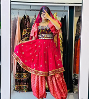 Robe afghane Kuchi élégante, vêtement ethnique lourd, broderie artisanale, travail floral au fil, robe afghane Kuchi à motifs dégradés