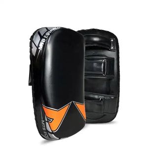 Pads de boxe Muay Thai robustes, professionnels, pour l'entraînement et le sparring en arts martiaux - Product Image 1