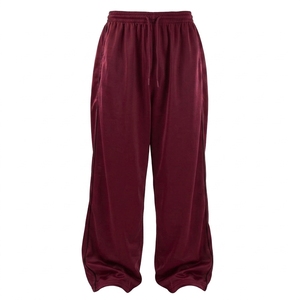 Ensemble de survêtement personnalisé imprimé par sublimation en polyester/coton respirant, coupe ample, avec capuche, coupe-vent rose pour homme et femme, idéal pour le tennis en hiver - Product Image 3
