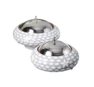Pot de luxe en métal fait à la main avec placage or et texture martelée Un ajout classique mais moderne à toute table à manger - Product Image 6
