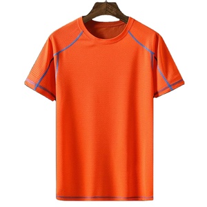 Protège-rougeurs MMA OEM pour hommes à manches courtes Protège-rougeurs légers et respirants à compression à impression complète - Product Image 3