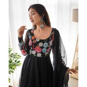 CONJUNTO DE TRAJE ANARKALI DE ORGANZA SUAVE PURO DE COLOR NEGRO CON COSTURA COMPLETAMENTE DE LA COSA - Product Image 5