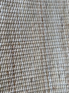 Malla de ratán natural lisa color marrón miel, hecha con tiras de ratán para reparación de asientos, paneles de muebles y decoración, Vietnam. - Product Image 5