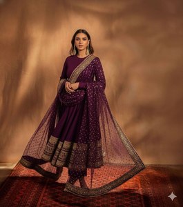 Vestido Moderno con Dupatta de Faux Georgette y Bordado de Lentejuelas, Traje para Fiestas y Eventos, Largo hasta el Suelo - Product Image 5