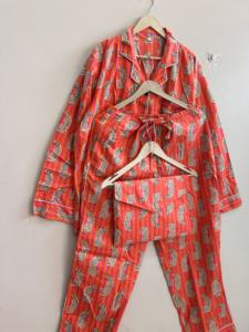 Ensemble de pyjama pour femmes avec chemise et pantalon en coton, imprimé animal, avec pochette, confortable pour se détendre et dormir - Product Image 5