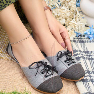 Chaussures en cuir véritable gris-noir à lacets, bout fermé, légères et durables, rehaussant votre style grâce à des détails contrastants sur le bout. - Product Image 3